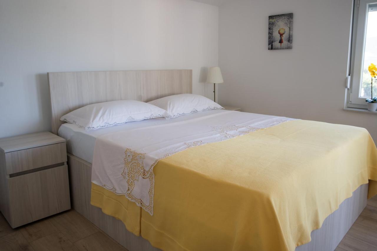 Apartments Diva Ston Luaran gambar