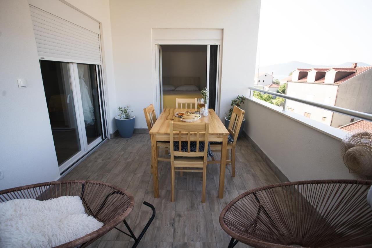 Apartments Diva Ston Luaran gambar