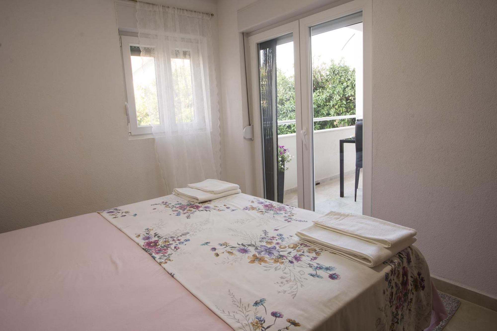 Apartments Diva Ston Luaran gambar