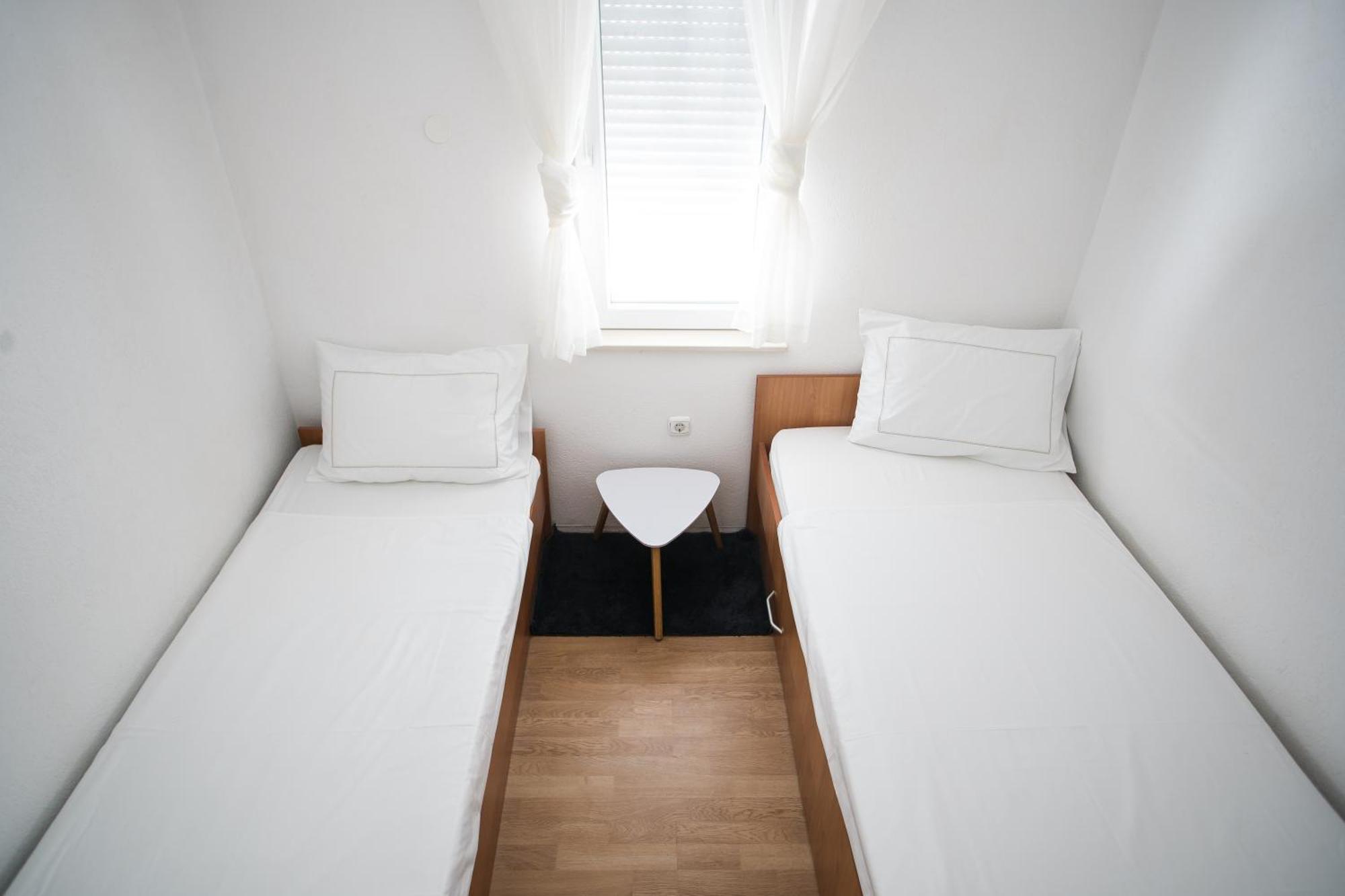 Apartments Diva Ston Luaran gambar